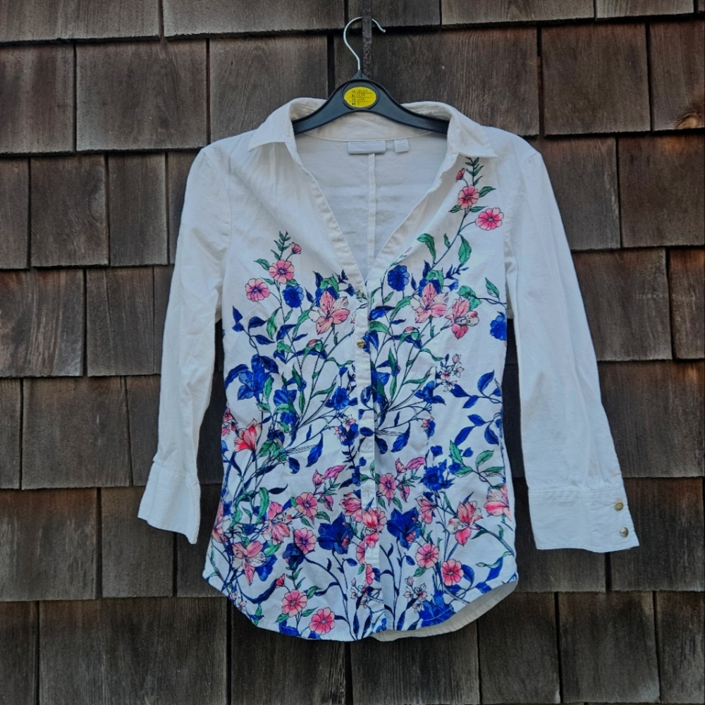 Small New York and Co. Flowery Button-Up
